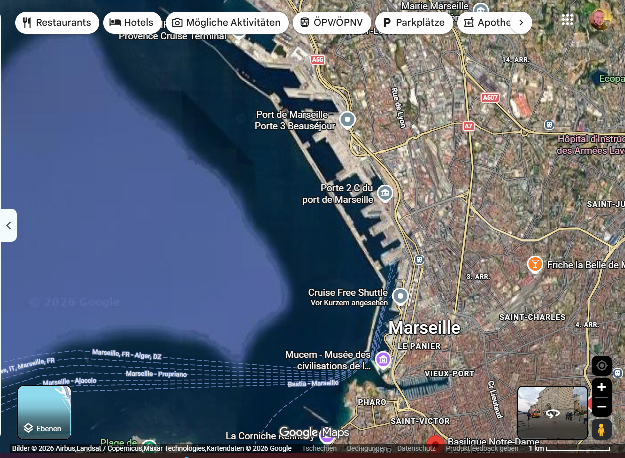 Satellitenkarte von Marseille mit dem Kreuzfahrthafen MPCT im Norden, der Haltestelle Cruise Free Shuttle bei La Joliette und dem Vieux-Port weiter südlich.